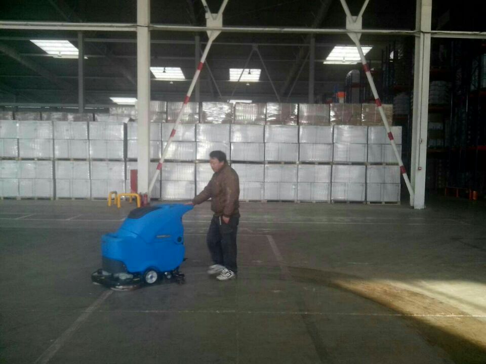 合肥洗地機_手推式洗地機【賓館酒店行業專用洗地機】