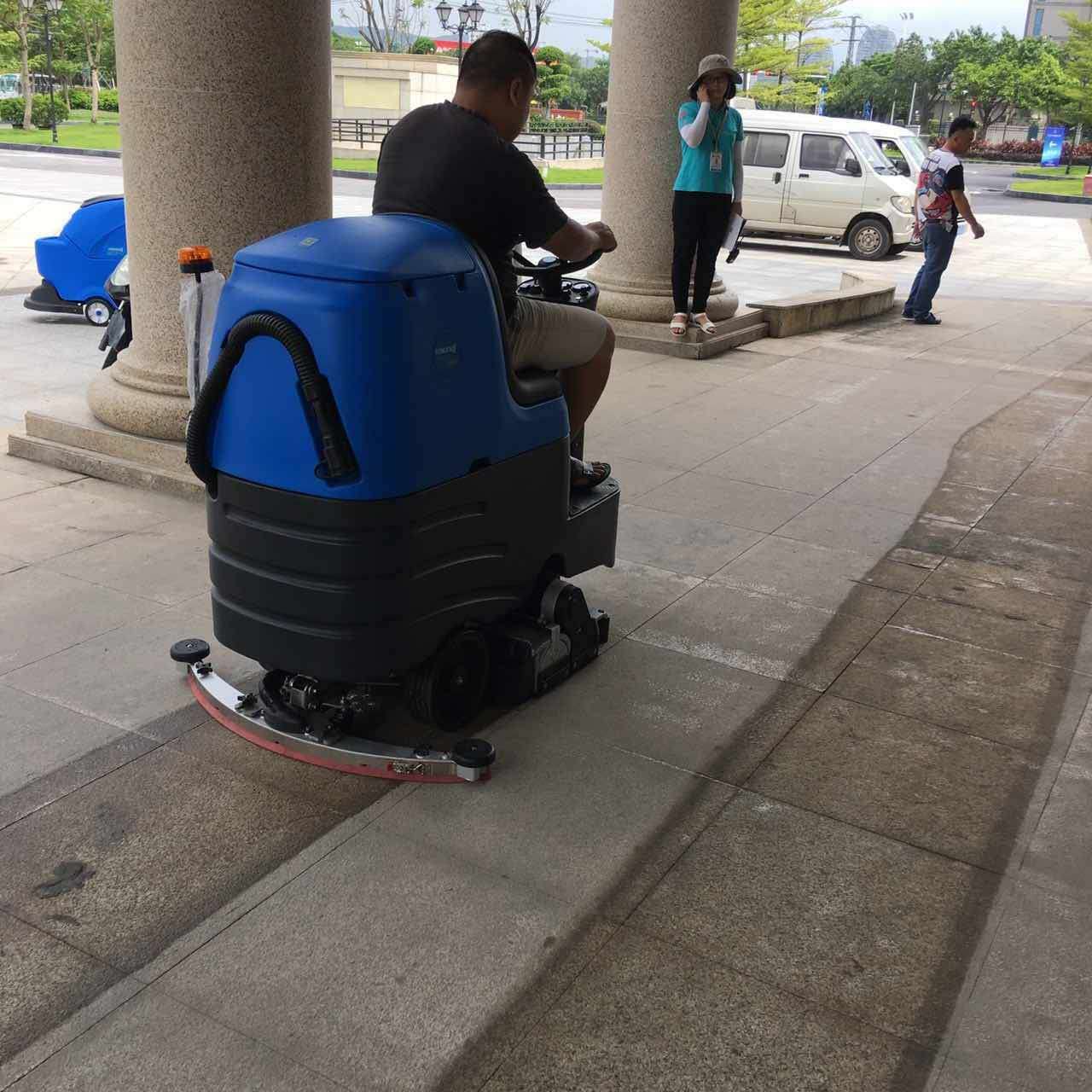 工廠洗地機(jī)的洗地效果怎么樣？