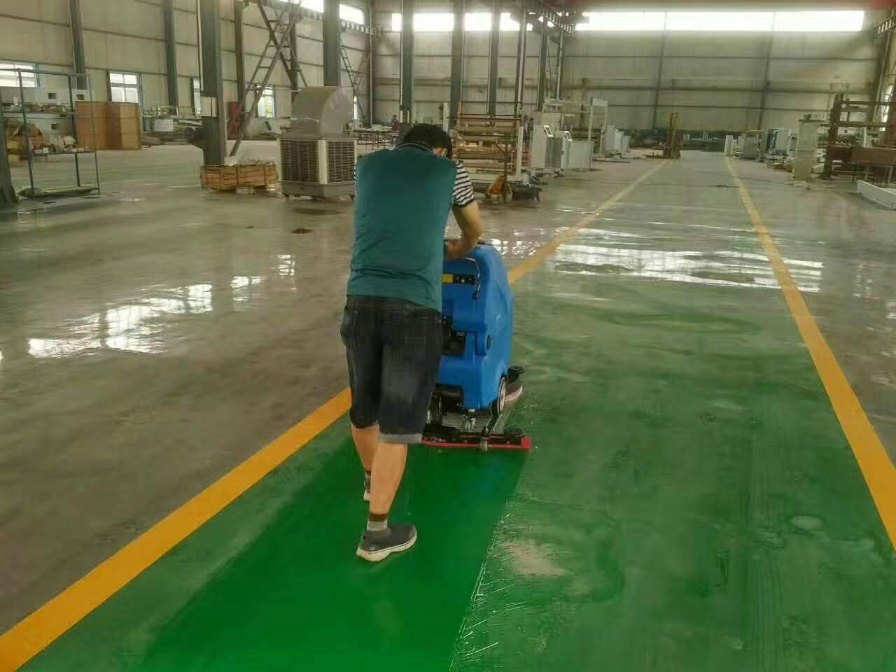 清潔機(jī)械代替人工，洗地機(jī)與社會(huì)發(fā)展同步