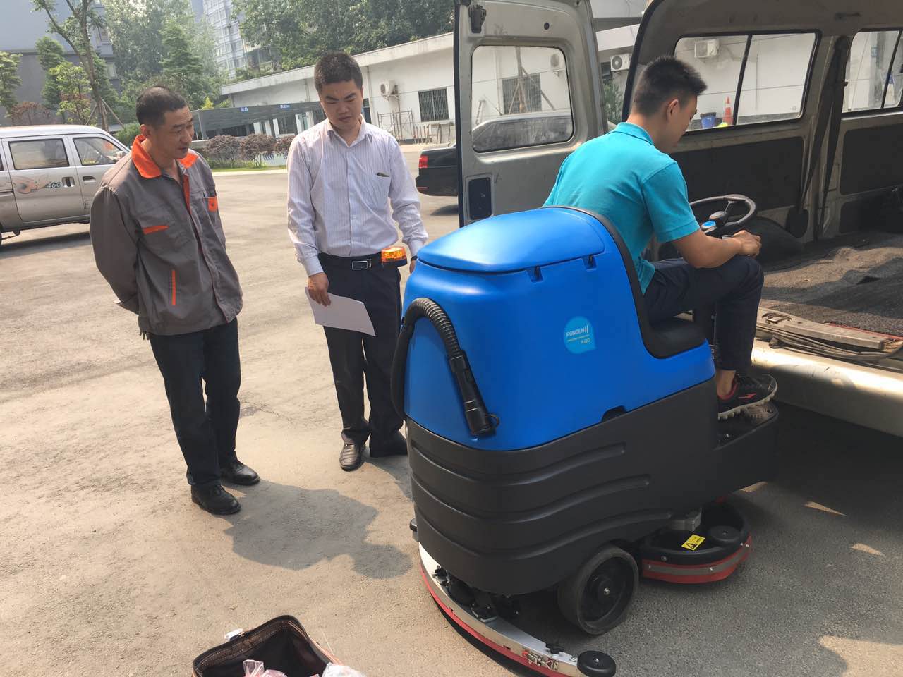 洗地機如何區分市場上的好壞