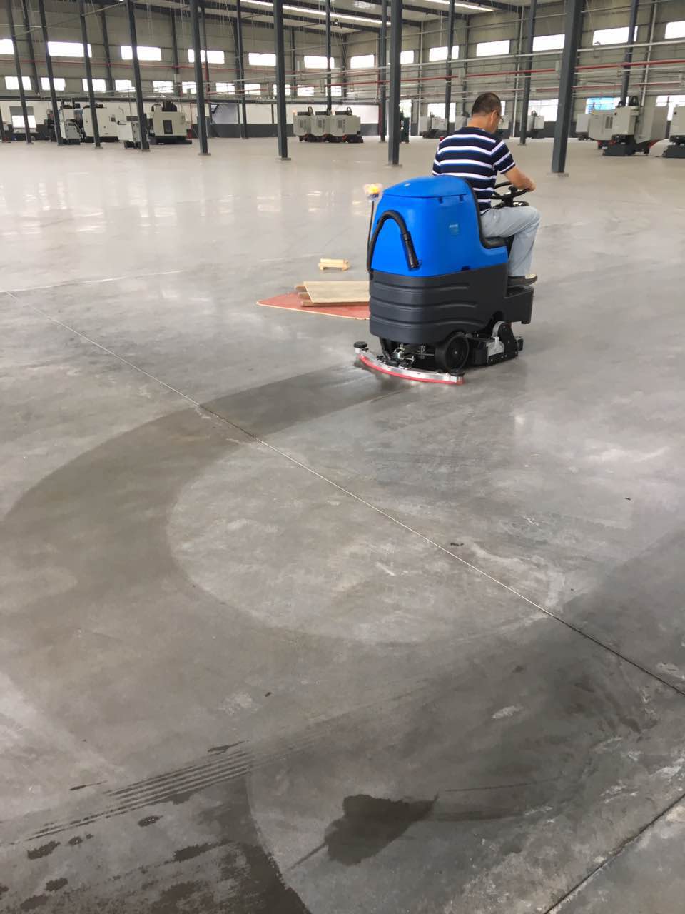 掃地車不僅是清潔設備用品