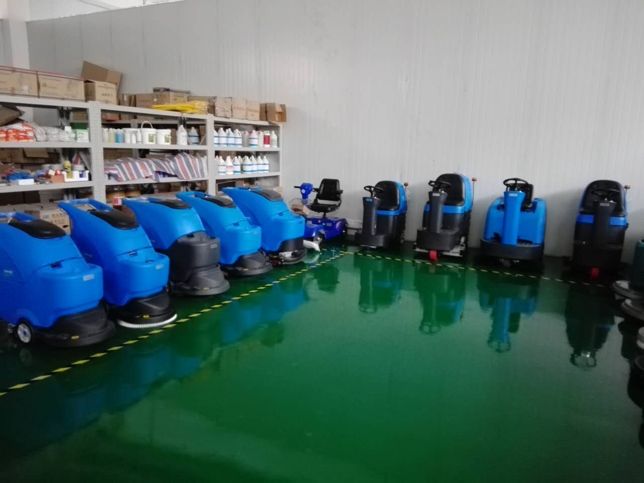 許多大型工廠都在用容恩全自動洗地機，你真的知道嗎？