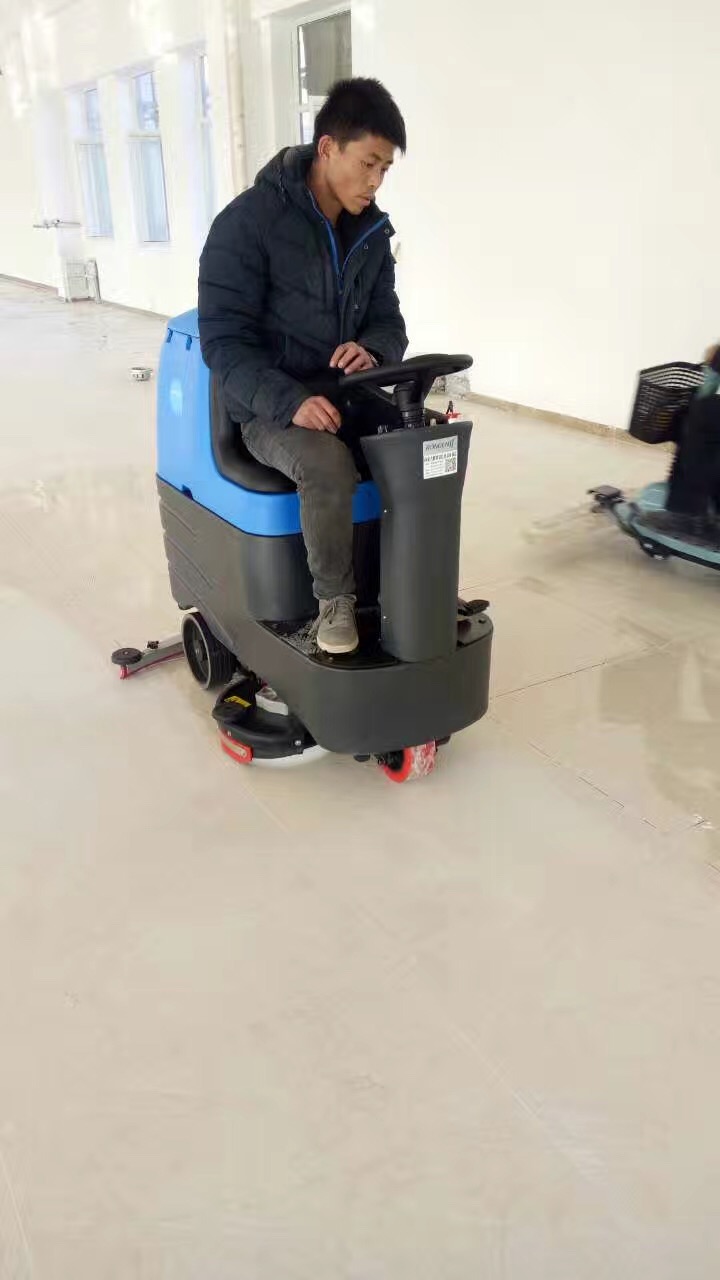 手推式工廠洗地機的洗地效果怎么樣？